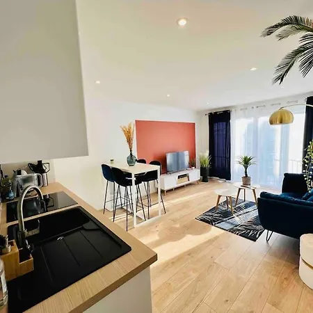 : Cocon Moderne Et Chaleureux A 5mn Du Centre Apartamento